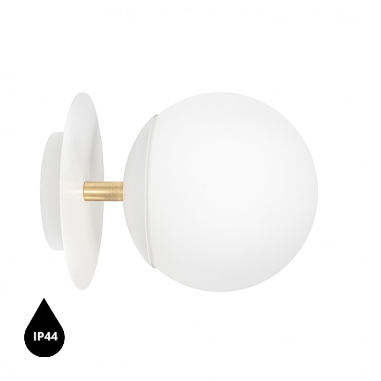 PLAAT C vit vägglampa / vägglampa med mässing