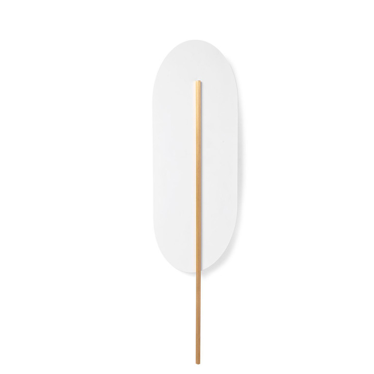 ROKKE vit vägglampa / väggsconce med mässingsdetaljer