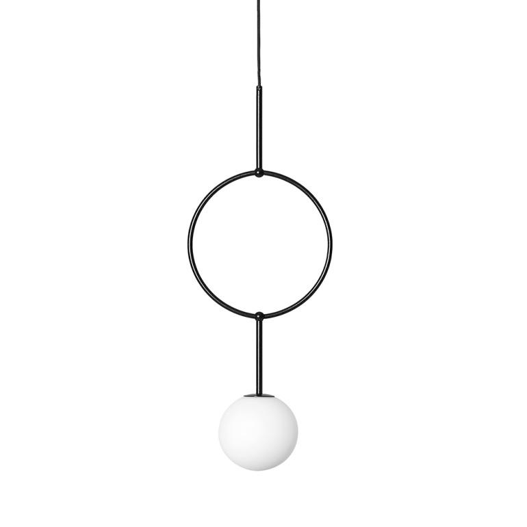 ISUULLA A svart taklampa